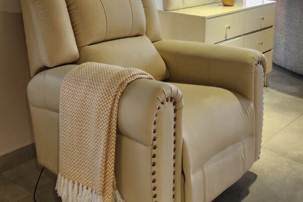 Nicollo Recliner Zerowall Motorized